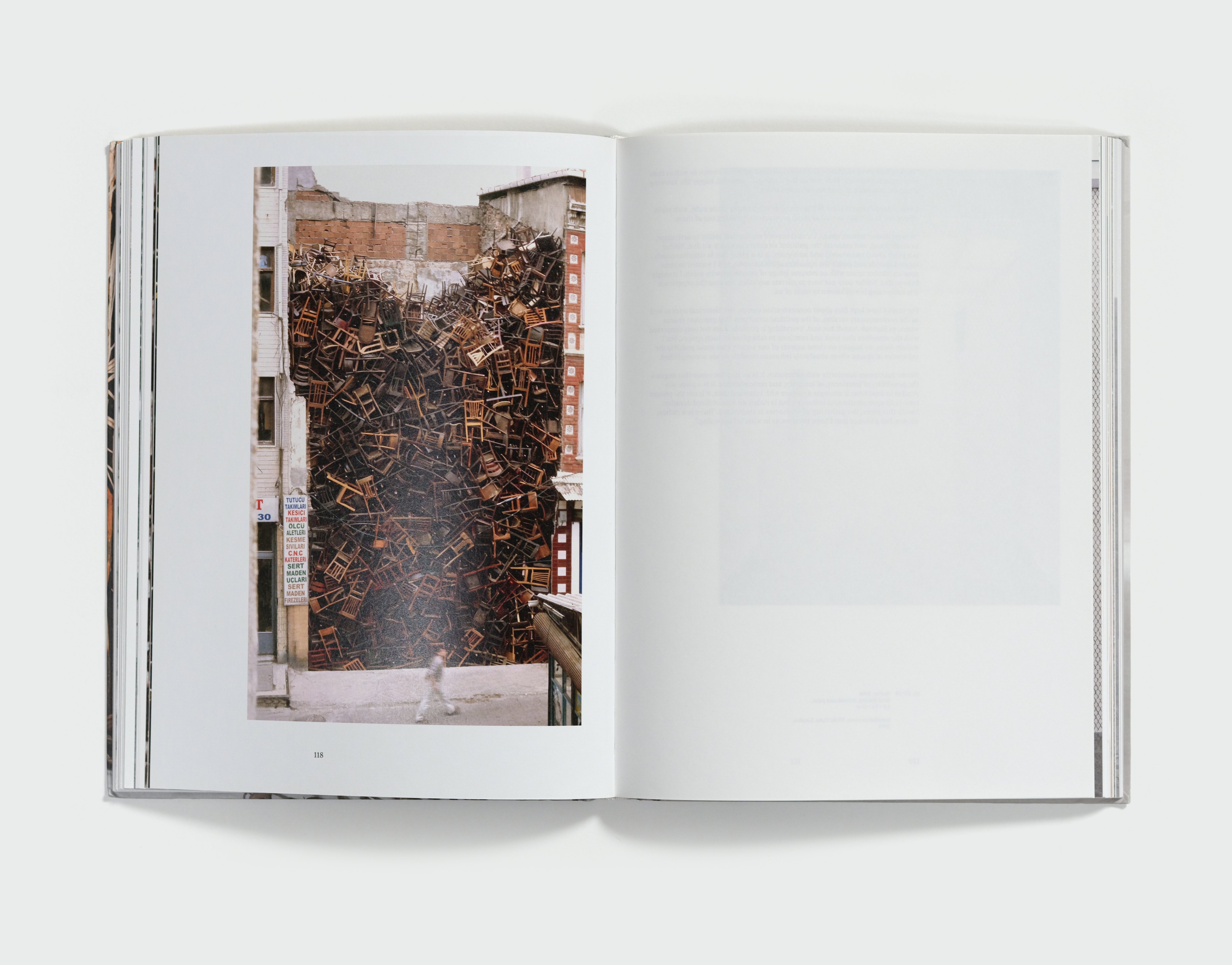 Doris Salcedo by Doris Salcedo — spread 2