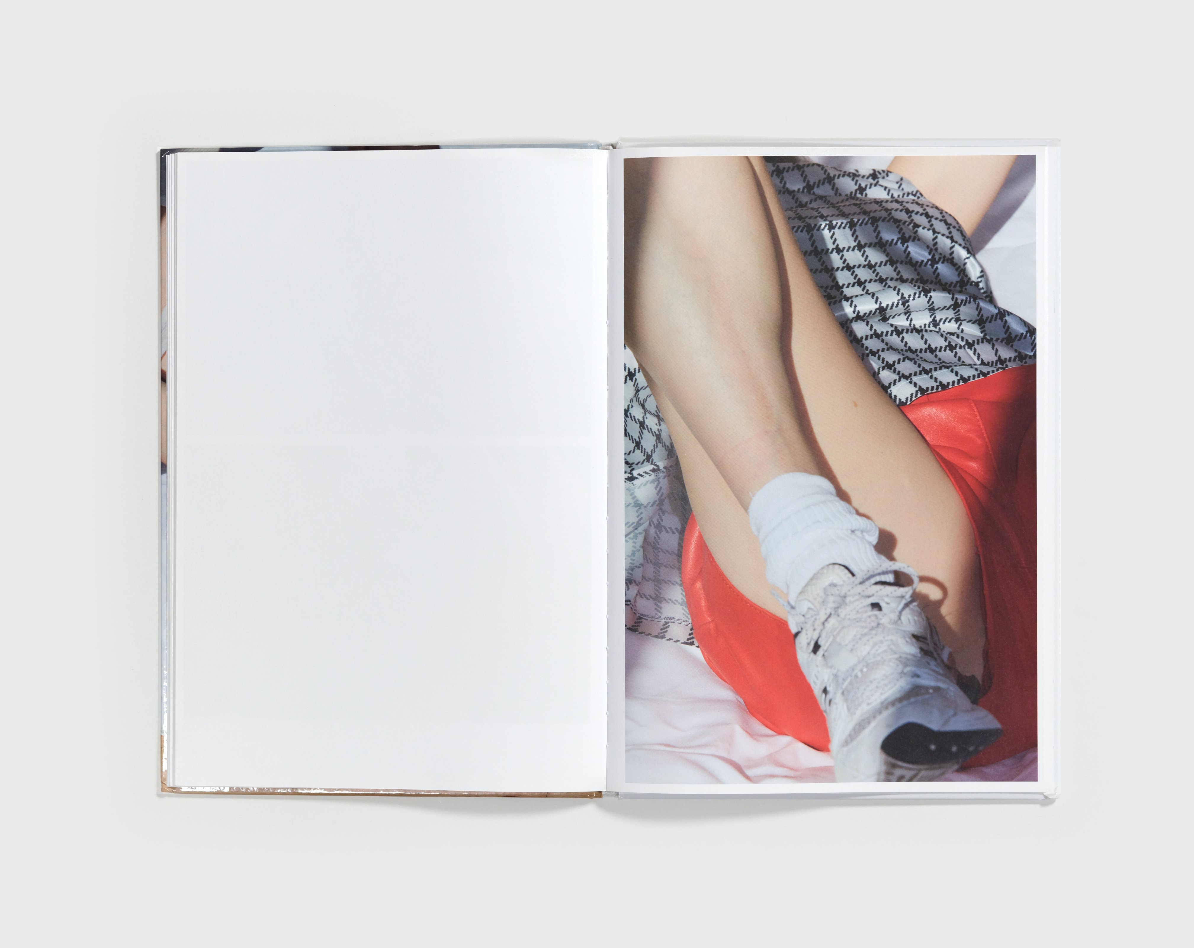 Inner by Vincent Ferrané — spread 8